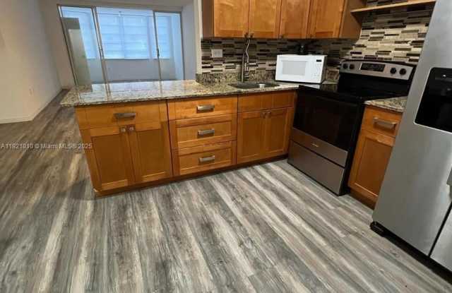 1680 NE 191st St photos photos