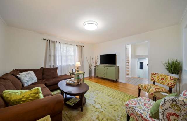4016 E 51st Pl Gallery 2