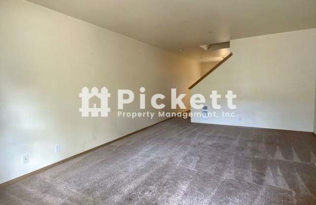 676 Northpark Lane Gallery 2
