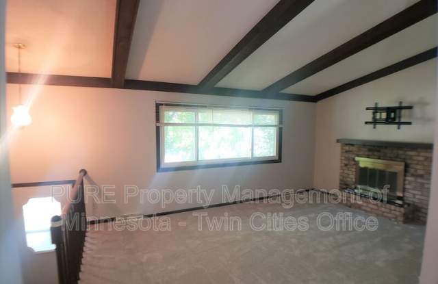 571 County Road B E photos photos