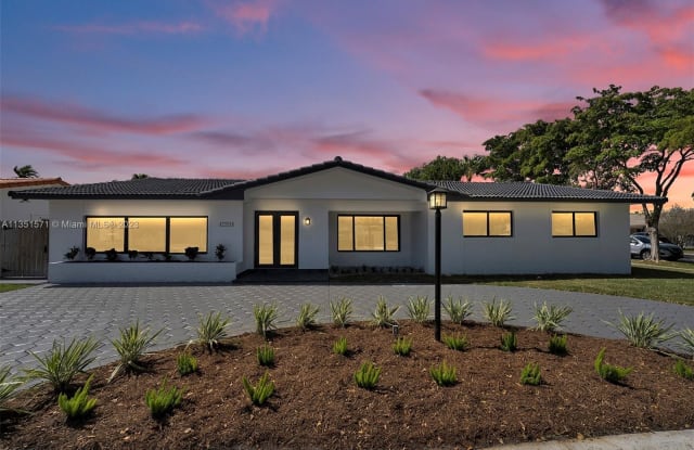 1704 SW 104th Ct - 1704 Southwest 104th Court, University Park, FL 33165