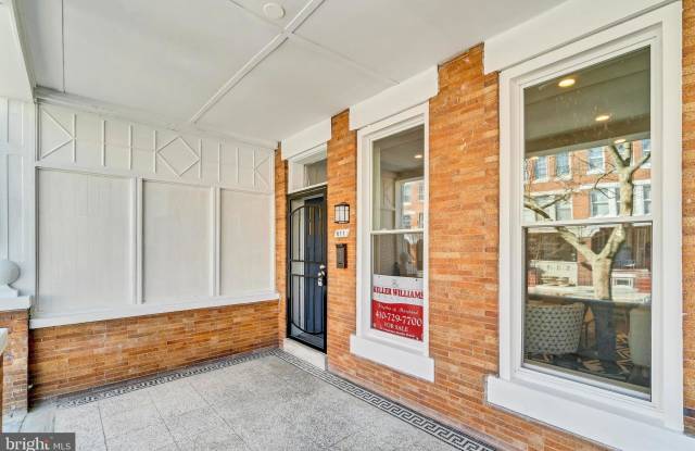 811 WHITELOCK STREET Gallery 4