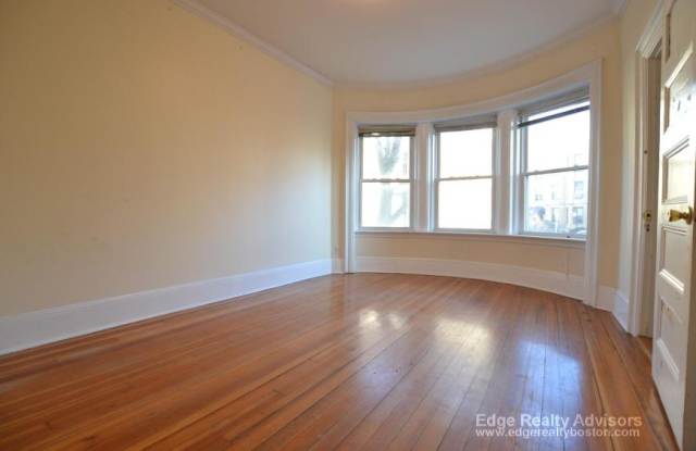 14 Sutherland Rd. Gallery 4