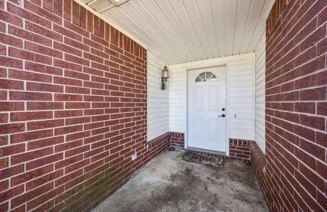 851 Honeysuckle Drive Gallery 3