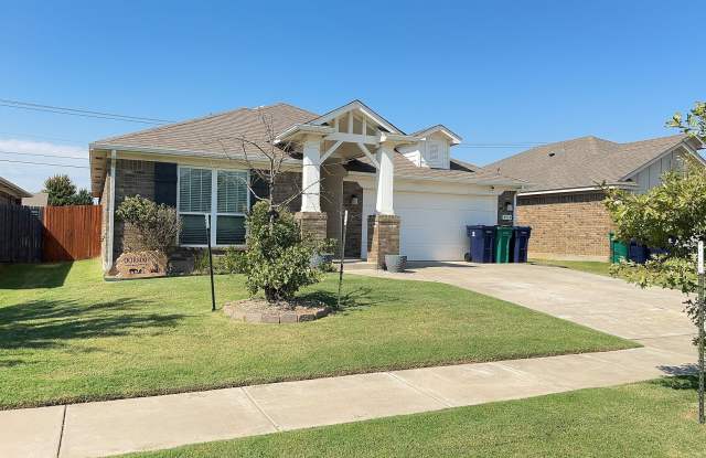 A Very Nice 4 Bedroom 2 Bath Home Yukon Schools photos photos A Very Nice 4 Bedroom 2 Bath Home Yukon Schools photos photos