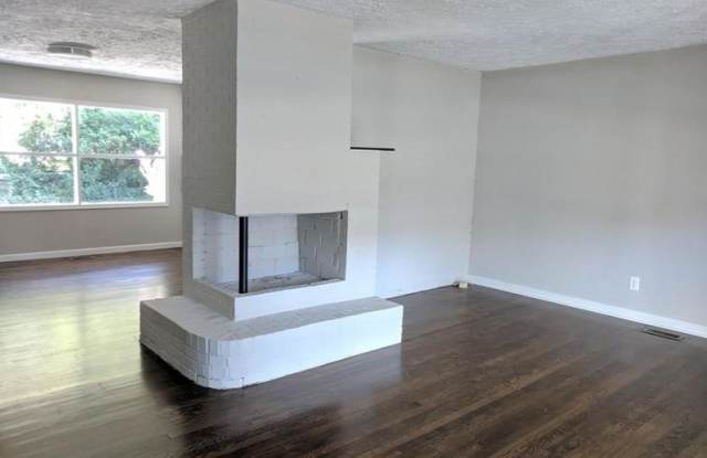 3402 Homera Place Gallery 3