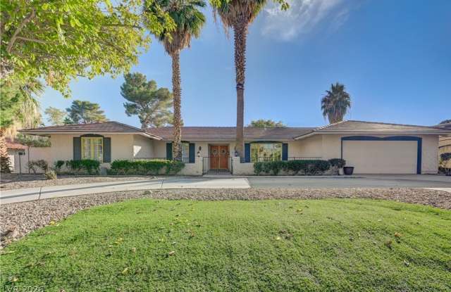 3689 N Rosecrest Circle Gallery 1