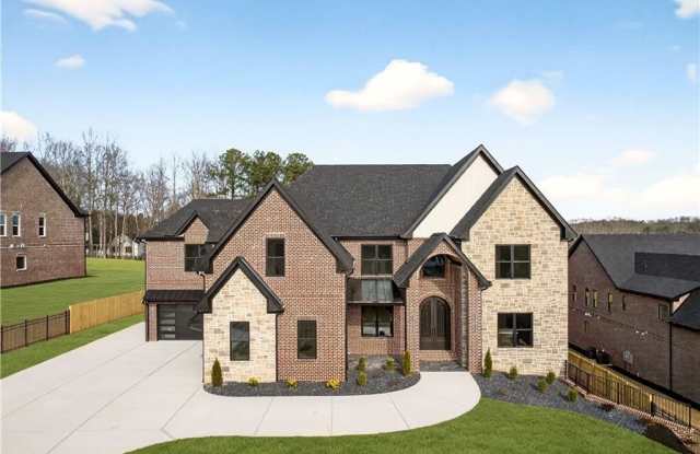 405 Thunder Road photos photos