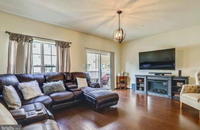 12802 RUSTIC ROCK LANE Gallery 3