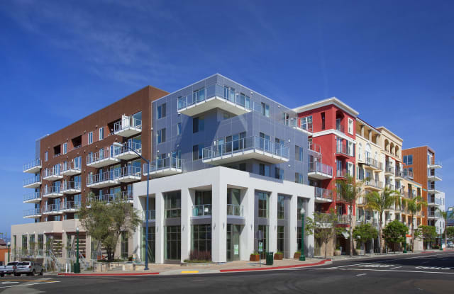 Instrata Little Italy photos photos