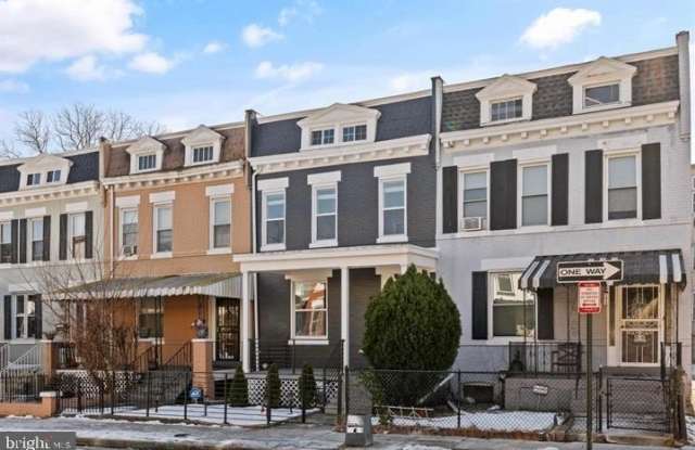 444 KENYON Street NW Gallery 2