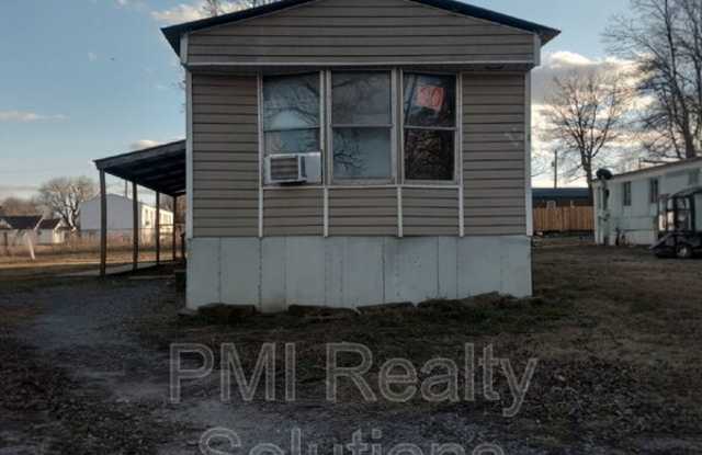 310 Elberta Ave photos photos