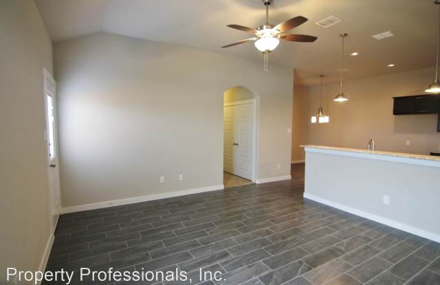1065 Creekside Orchard Gallery 2