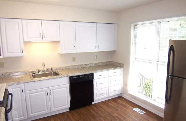 Satyr Woods - 3 Beds and a Rec Room! - 20 Windersal Lane, Carney, MD 21234
