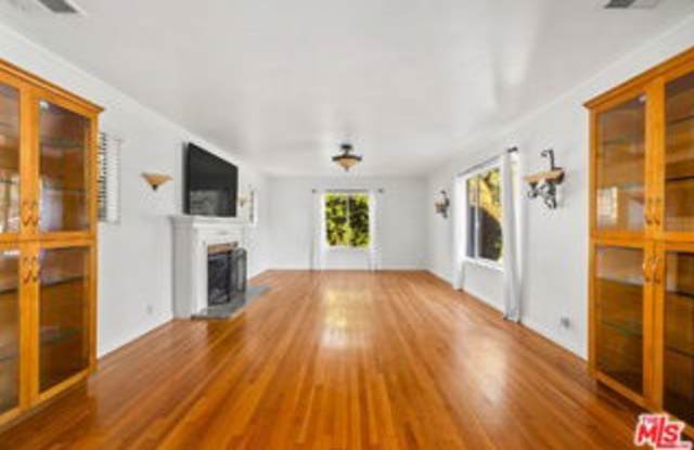 1050 Centinela Avenue photos photos