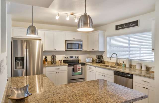 3027 E DAHLIA Drive Gallery 4