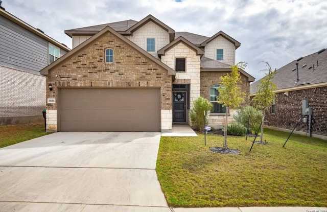Room in 4 Bedroom Home in San Antonio Gallery 1