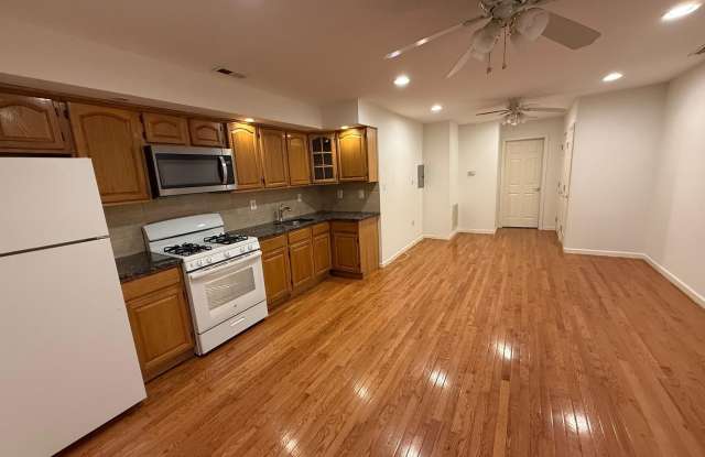 4304 LANCASTER Avenue unit: 2Nd Floor photos photos