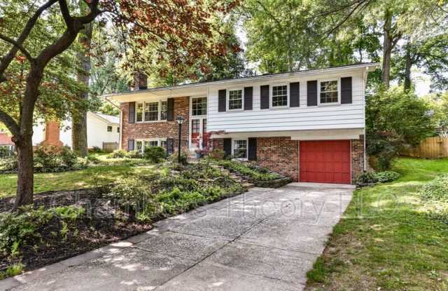 8707 Higdon Dr. - 8707 Higdon Drive, Tysons Corner, VA 22182