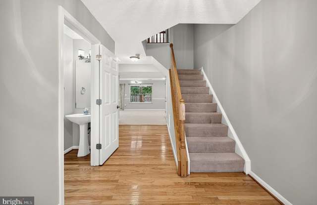 8381 MILLWOOD Drive Gallery 4