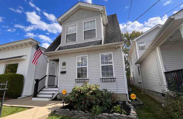 Furnished Monthly Rental in the Heart of The Highlands - 1036 Lampton Street, Louisville, KY 40204