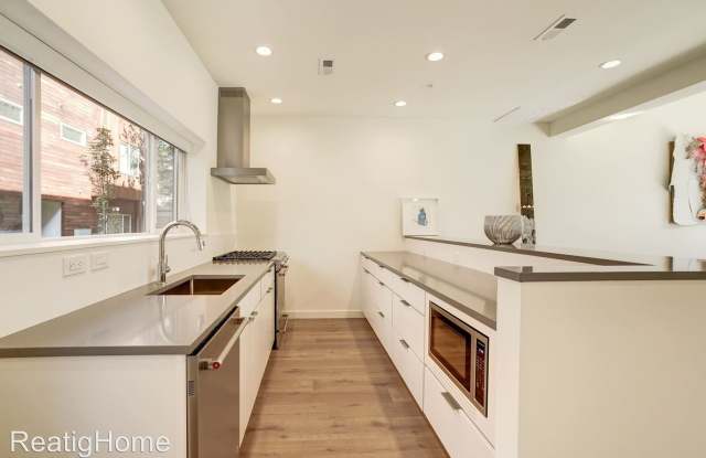 452 Ridge St NW Unit B Gallery 4