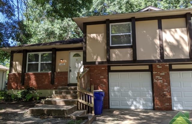 503 S Cardinal Drive - 503 South Cardinal Drive, Olathe, KS 66062