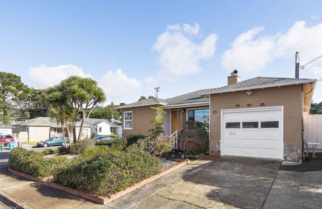 103 McKinney Ave - 103 Mckinney Avenue, Pacifica, CA 94044