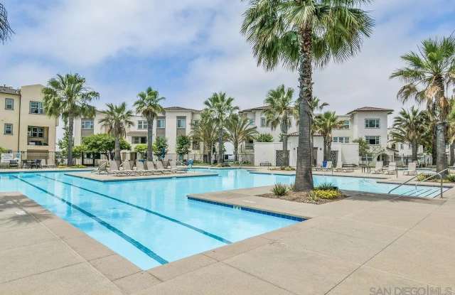 5212 Beachfront Cove unit: 31 photos photos