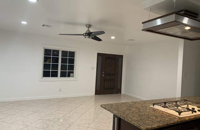 2928 N 24TH Place - 2928 North 24th Place, Phoenix, AZ 85016