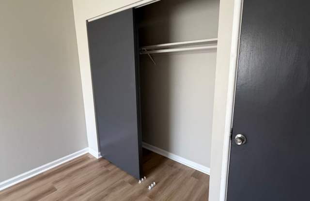 Experience Luxury Living at Bellagio Living I: Modern Apartments in Lawrence, Indiana Gallery 2