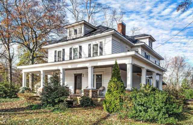 668 North Avenue - 668 North Avenue, Forest Park, GA 30297