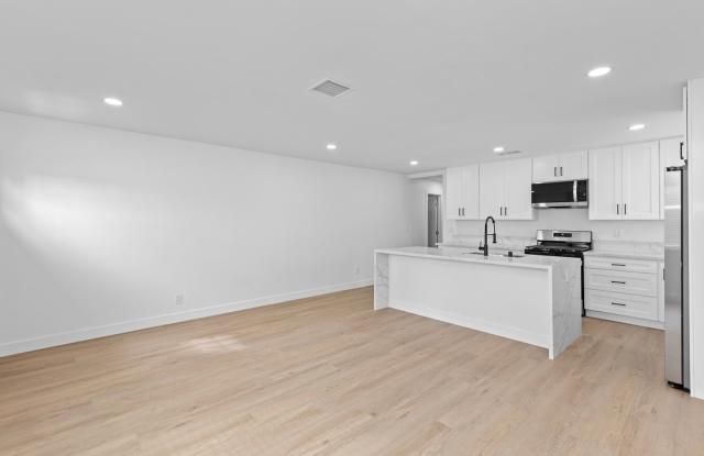 4 bed main house! photos photos