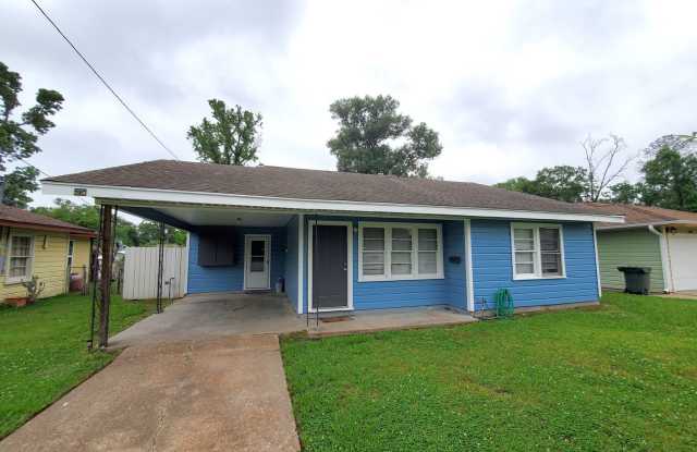 4780 El Paso Ave, Beaumont TX 77703 photos photos