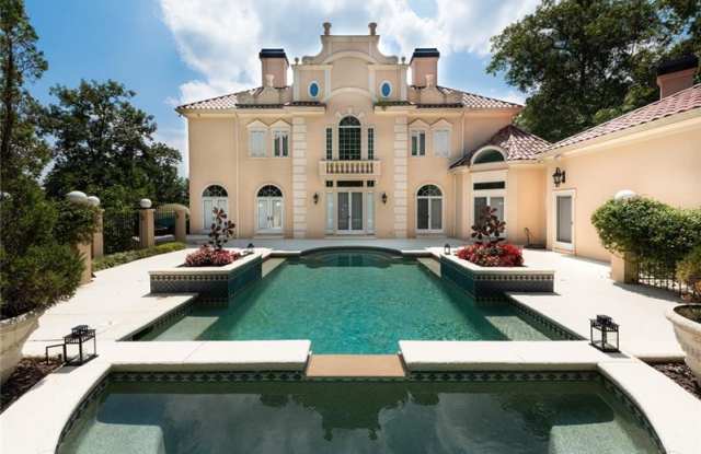 3924 The Highlands NW Gallery 4