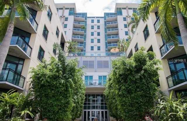 400 4TH AVENUE S - 400 4th Avenue South, St. Petersburg, FL 33701