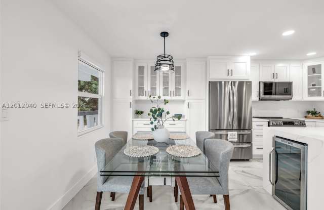 3042 Harwood D Gallery 4