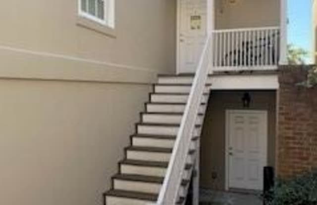 315 W Taylor Street - 315 West Taylor Street, Savannah, GA 31401