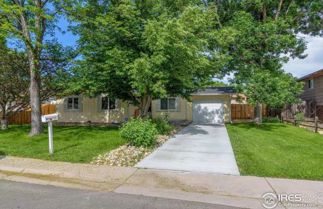 Charming 3-Bedroom Ranch in Prime Location Gallery 4