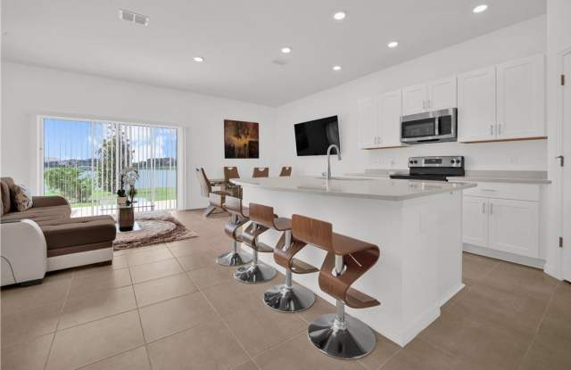 1276 Lago Vista Court Gallery 4