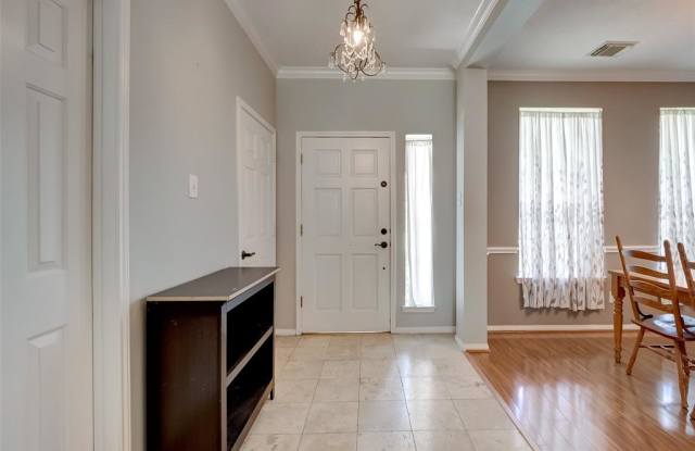 14606 Oxwick Circle Gallery 3