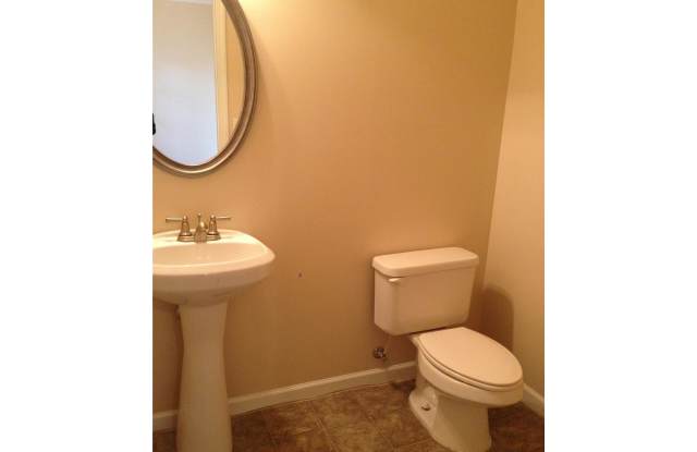 326 Clover Brook Dr Gallery 3