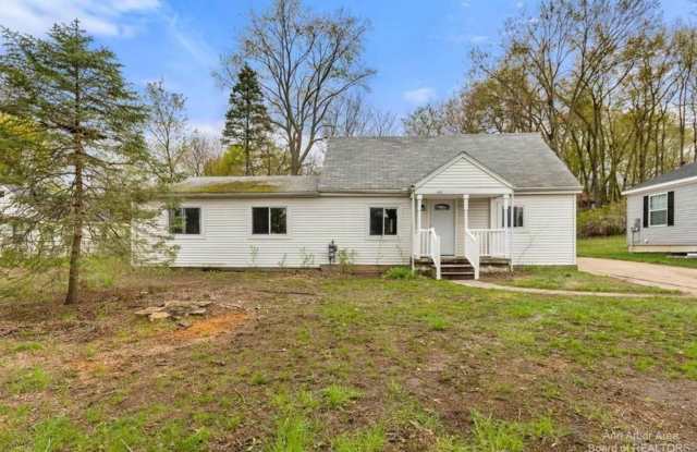 393 Elder St photos photos