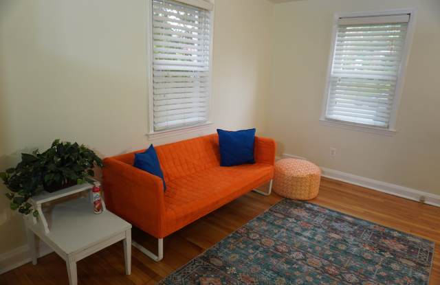 1710 Weston Ave Gallery 3