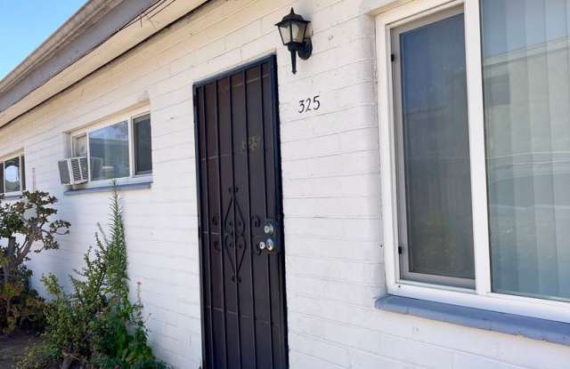 Beautiful 2 bedroom 1 bathroom with a private yard in the heart of El Cajon Gallery 1
