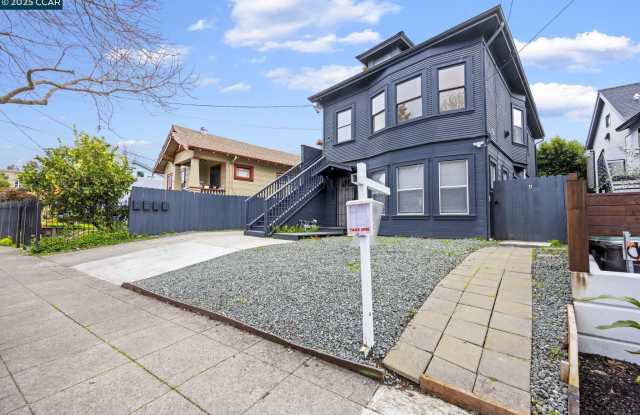 1015 47Th St photos photos