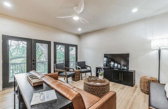 6786 River Road Gallery 4