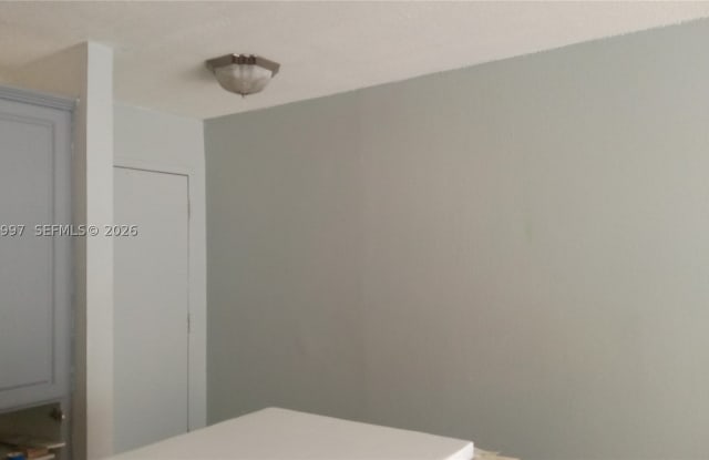 300 W 74th Pl photos photos 300 W 74th Pl photos photos