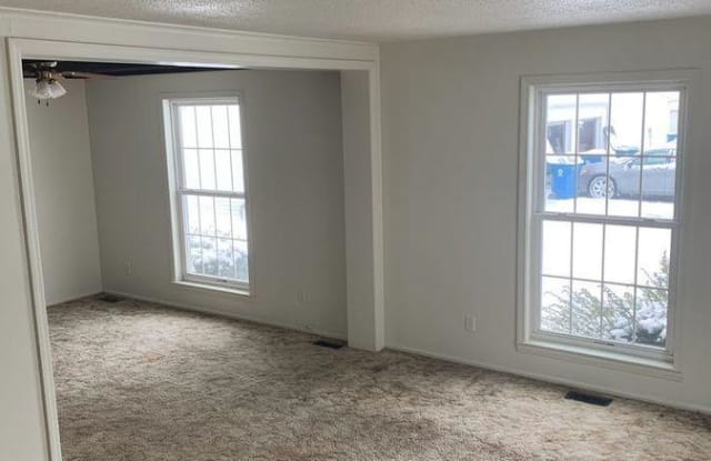 5 Revere Lane - 5 Revere Lane, Elyria, OH 44035