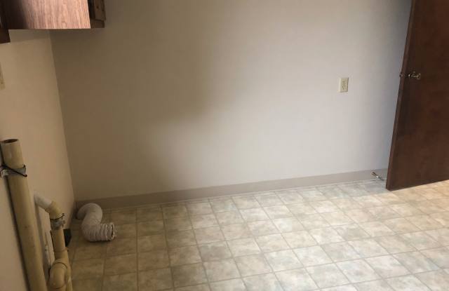 Single Family home for Rent in Dickinson photos photos